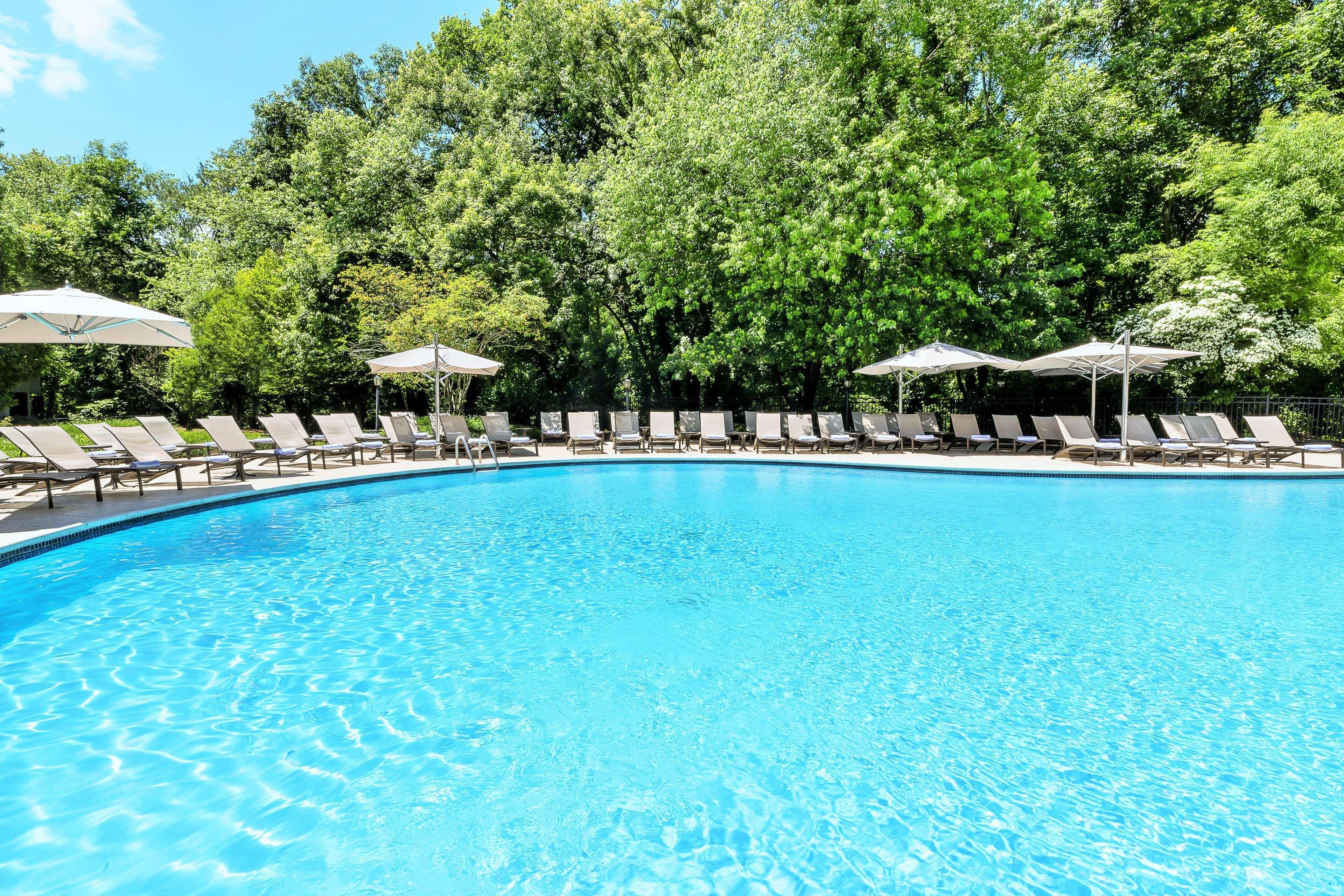 Готель Hilton Short Hills Екстер'єр фото